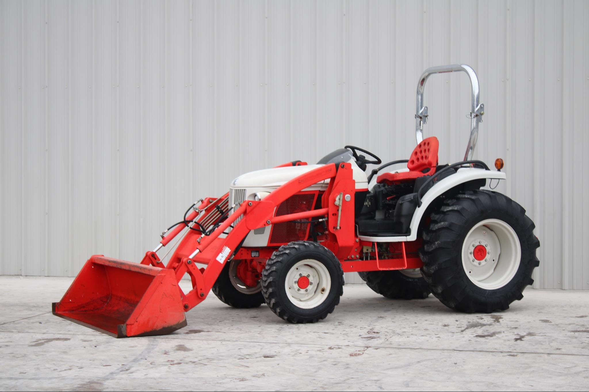 Main image New Holland Boomer 8N