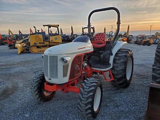 Image of New Holland Boomer 8N equipment image 1