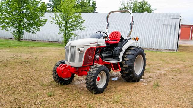 Image of New Holland Boomer 8N equipment image 1