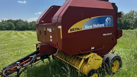 Image of New Holland BR7060 Primary image