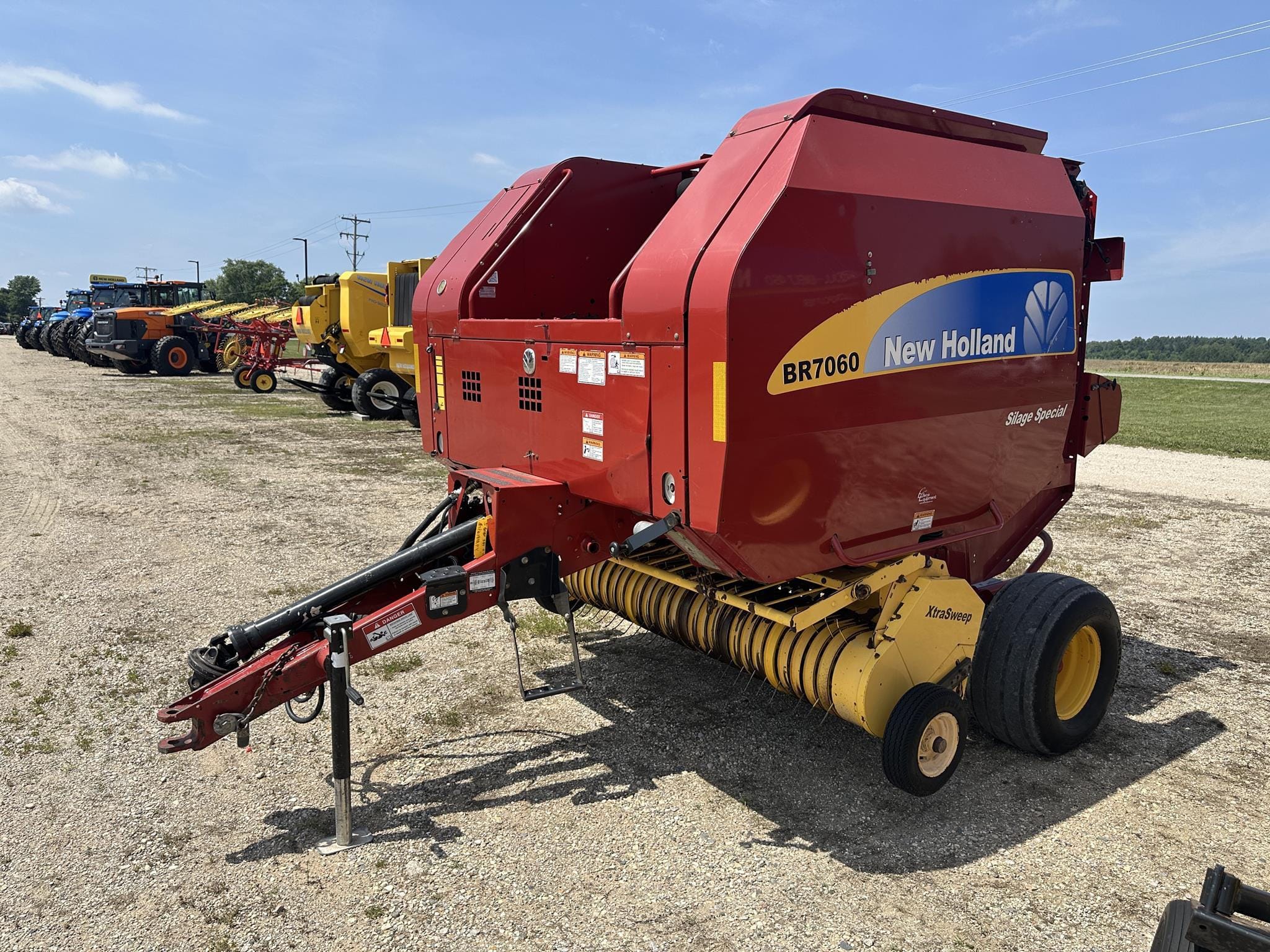 2009 New Holland BR7060 Silage Special Equipment Image0