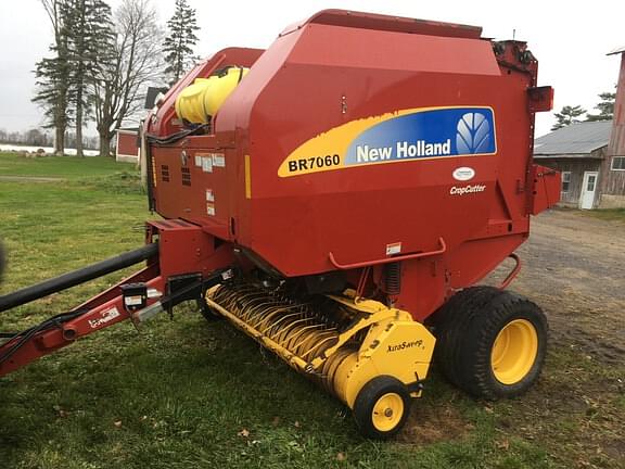 Image of New Holland BR7060 CropCutter Primary image