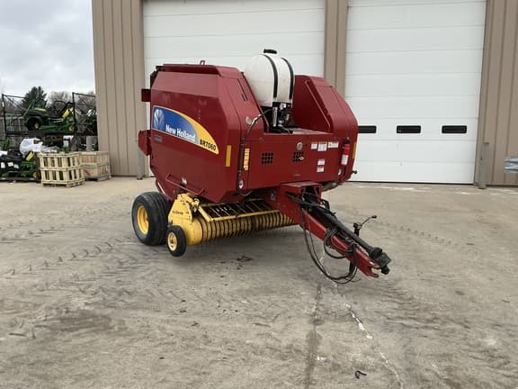 Image of New Holland BR7060 Primary image