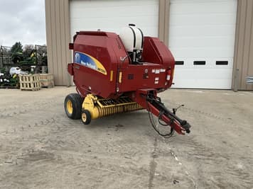 Main image New Holland BR7060