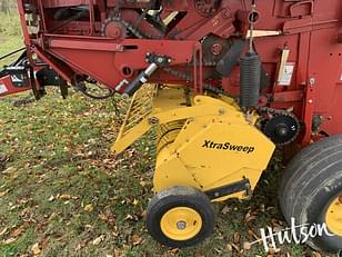 Main image New Holland BR7060 37