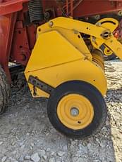 Main image New Holland BR7090 16