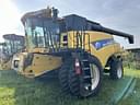 2009 New Holland CR9060 Image