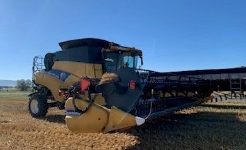 Main image New Holland CR9060