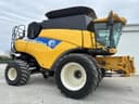 2009 New Holland CR9060 Image