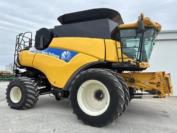 Main image New Holland CR9060