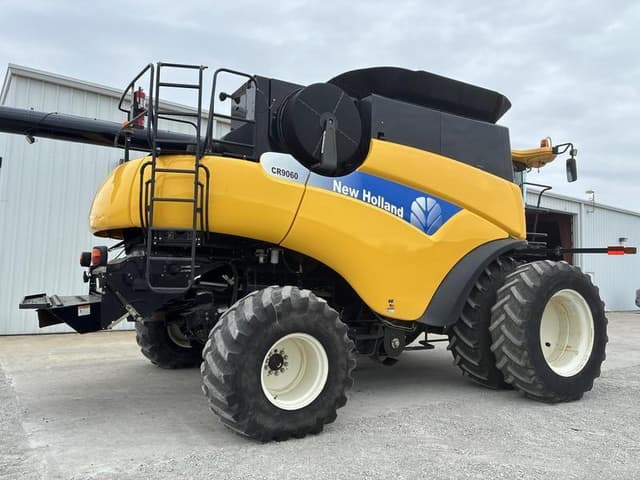 Image of New Holland CR9060 equipment image 4