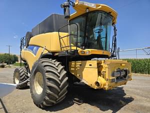 2009 New Holland CR9060 Image