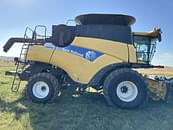 Thumbnail image New Holland CR9070 40