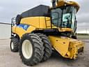 2009 New Holland CR9080 Image