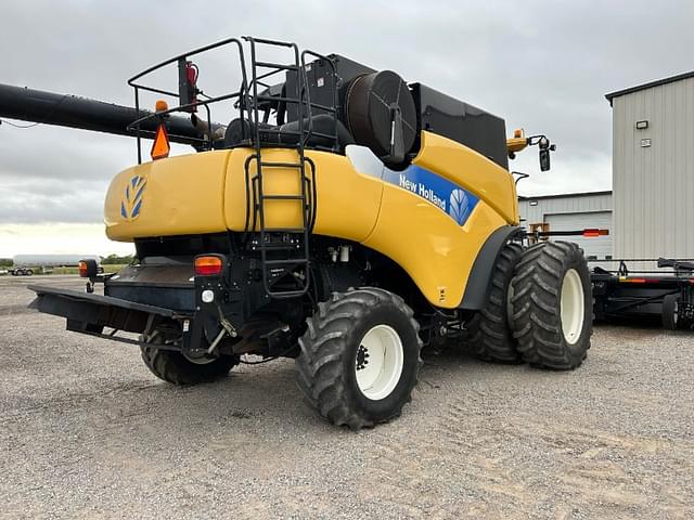 Image of New Holland CR9080 equipment image 3