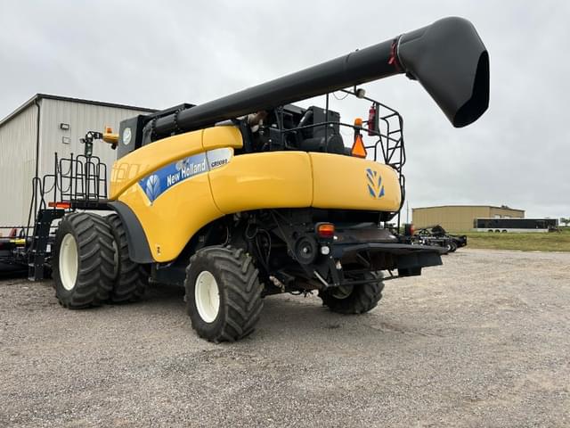 Image of New Holland CR9080 equipment image 2