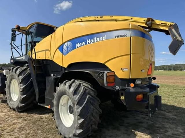 Image of New Holland FR9060 equipment image 2