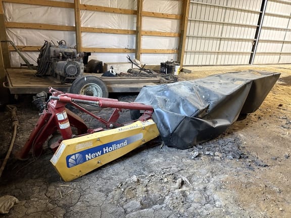2009 New Holland H6740 Equipment Image0