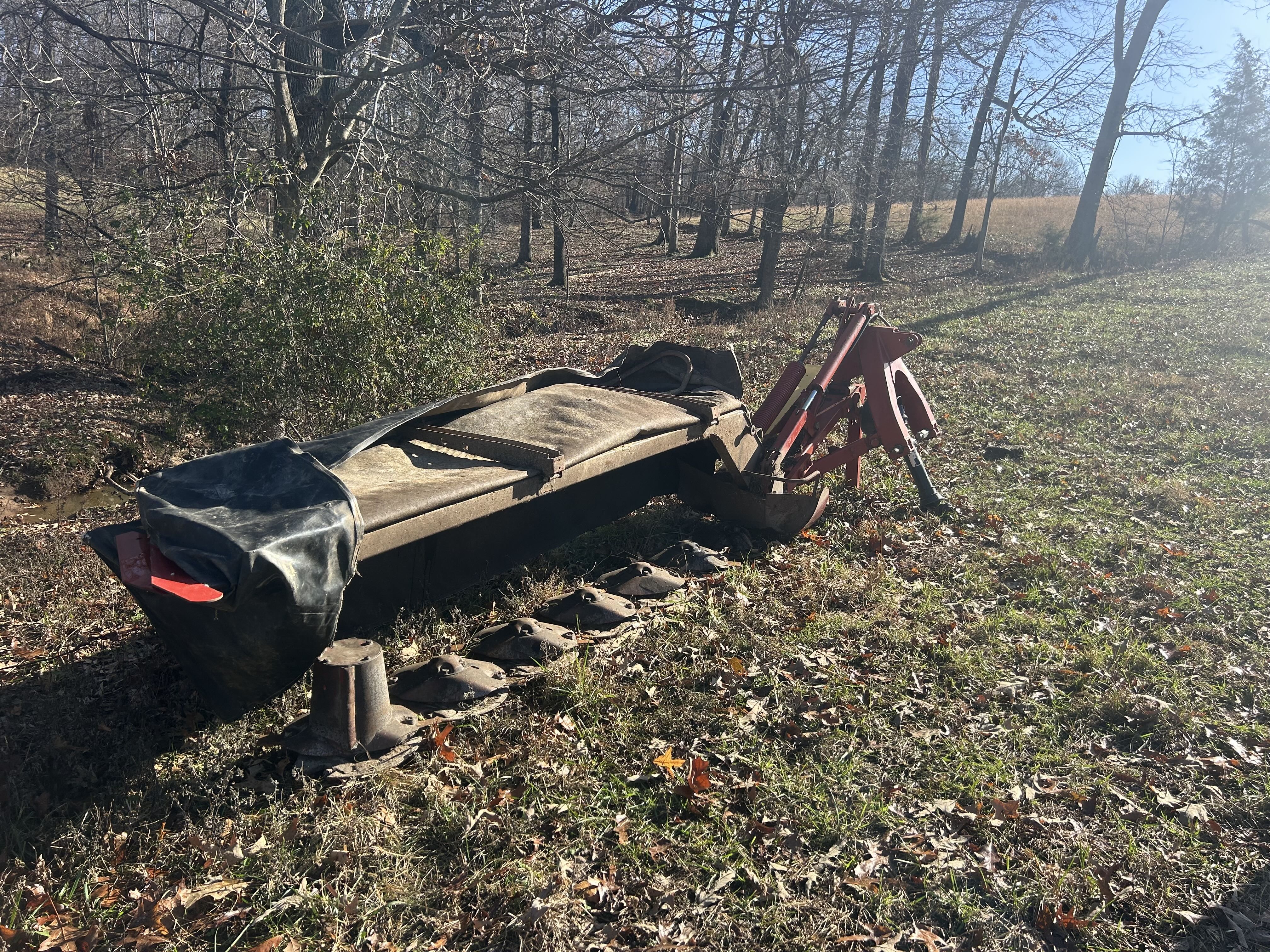 Main image New Holland H6750