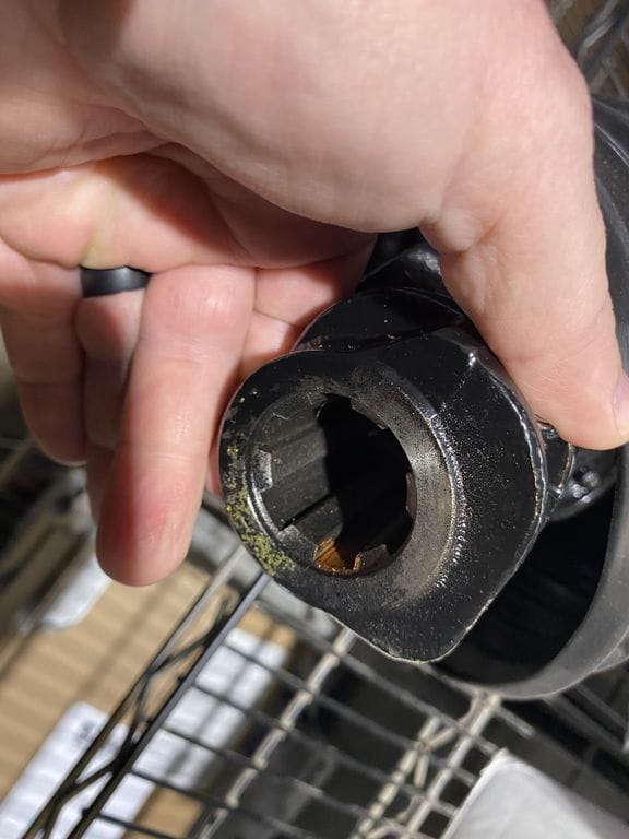 2009 New Holland H6750 Equipment Image0