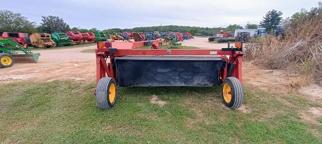 Image of New Holland H6830 equipment image 4