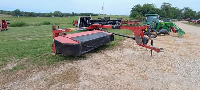 Image of New Holland H6830 equipment image 1