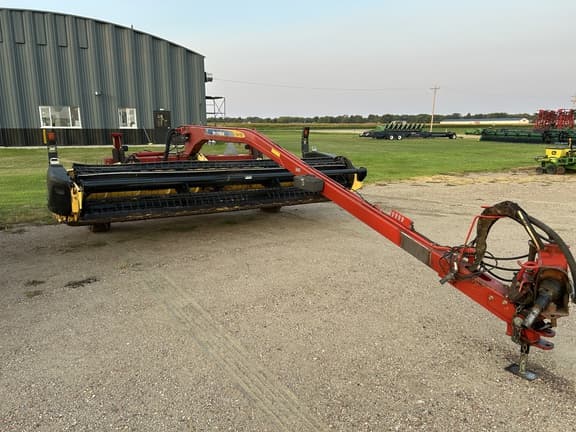 Image of New Holland H7150 equipment image 1