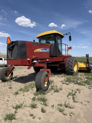 Image of New Holland H8040 equipment image 4