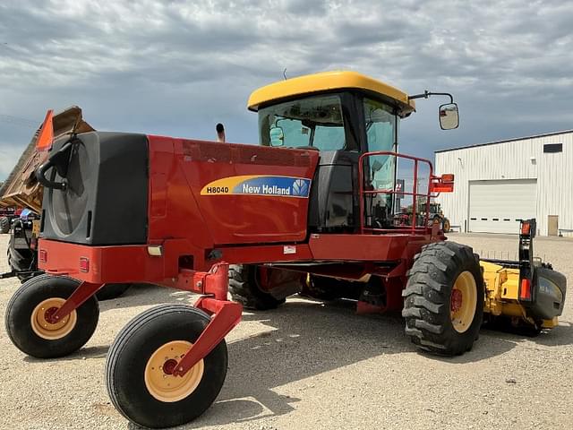 Image of New Holland H8040 equipment image 3