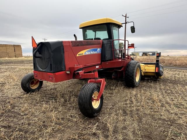 Image of New Holland H8040 equipment image 4