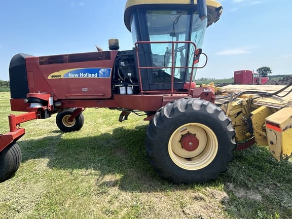 Image of New Holland H8060 equipment image 3