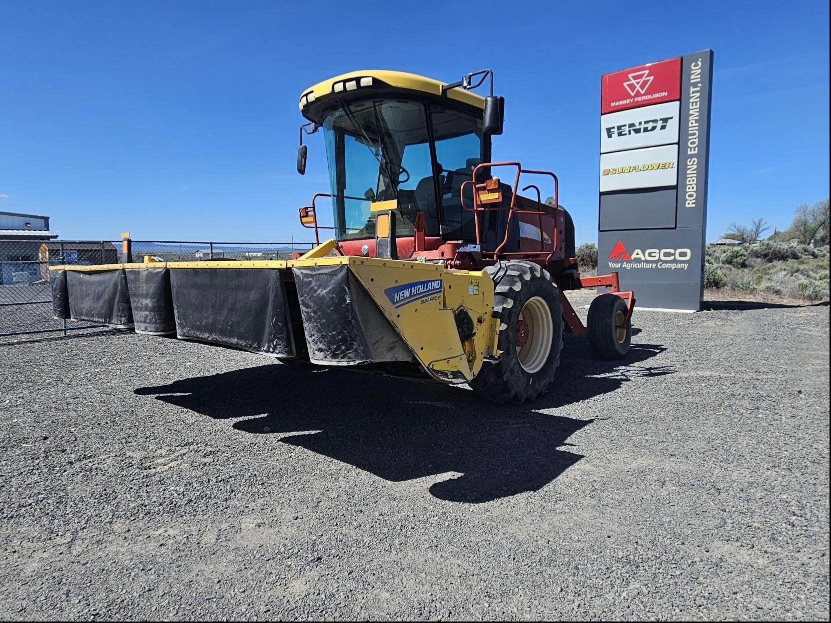 2009 New Holland H8080 Equipment Image0