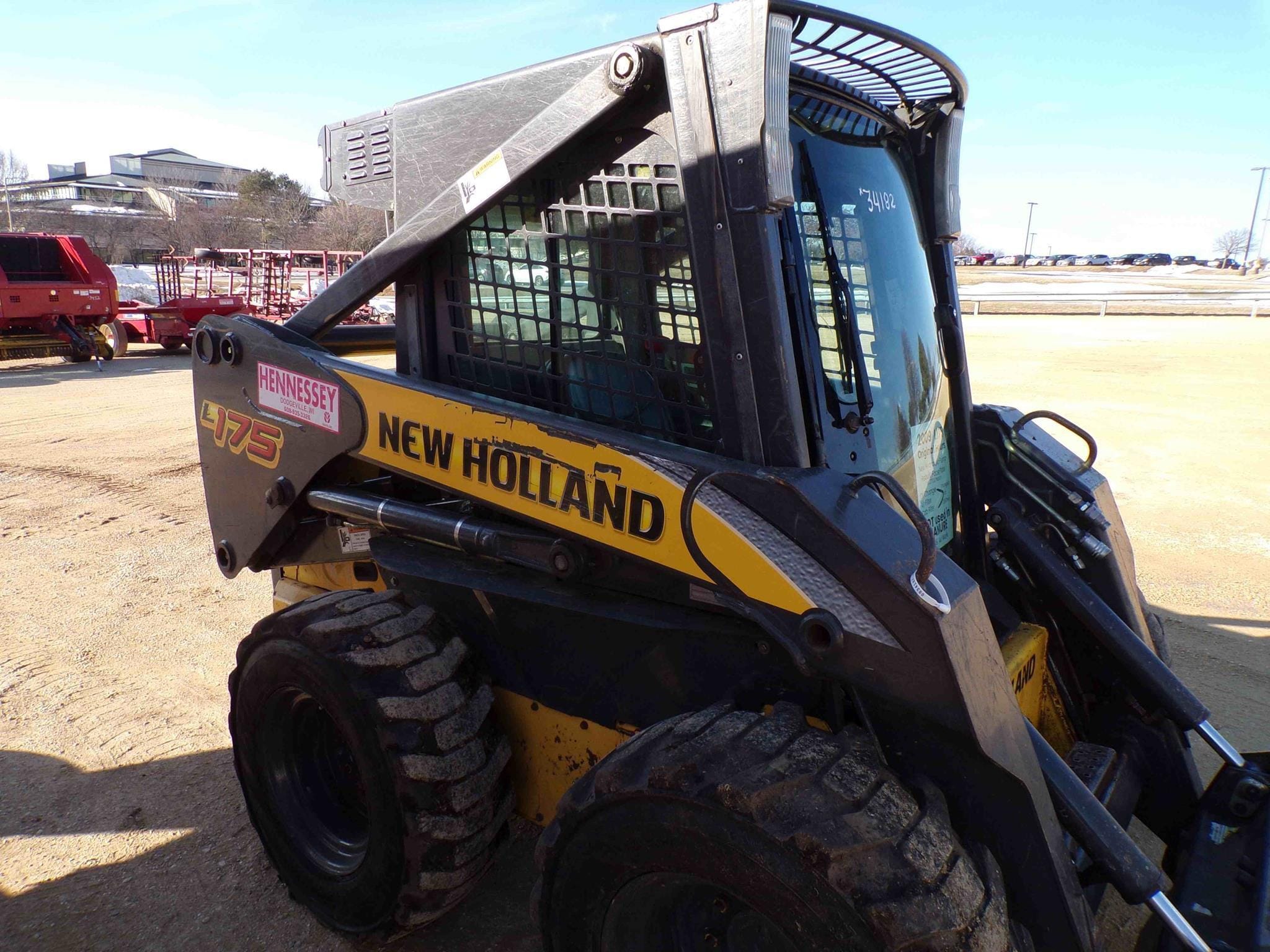 2009 New Holland L175 Equipment Image0