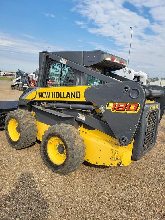 Image of New Holland L180 equipment image 3