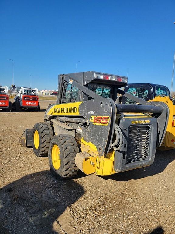 Image of New Holland L185 equipment image 3