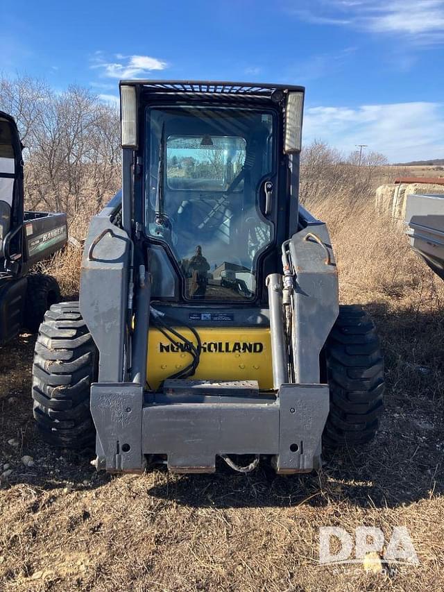 Image of New Holland L185 equipment image 1