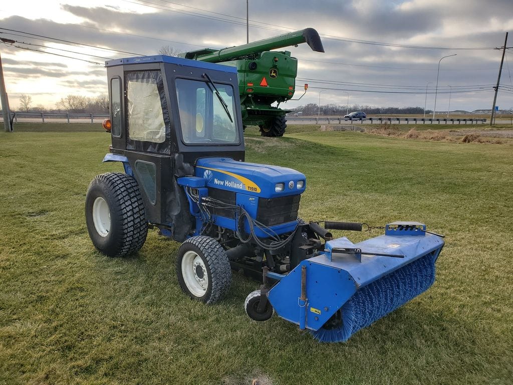 Main image New Holland T1510