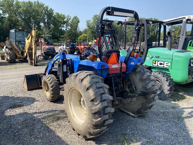 Image of New Holland T1530 equipment image 3