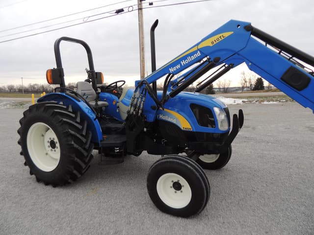 Image of New Holland T4020 equipment image 2
