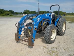 2009 New Holland T4030 Image
