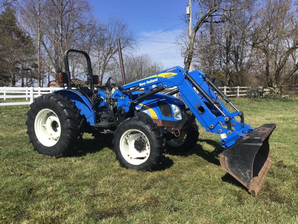 Main image New Holland T4040