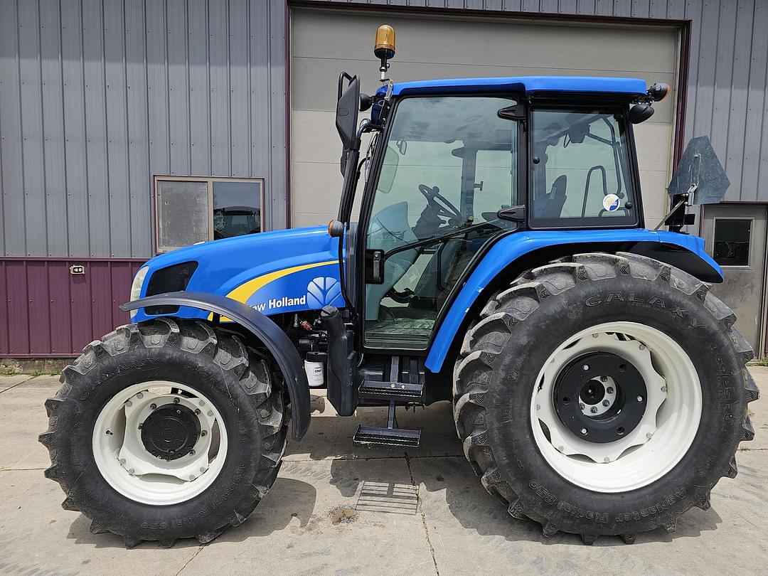 Image of New Holland T5070 Primary image