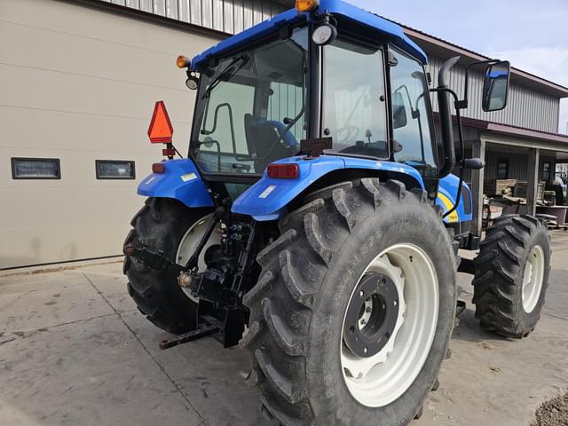 Image of New Holland T5070 equipment image 4