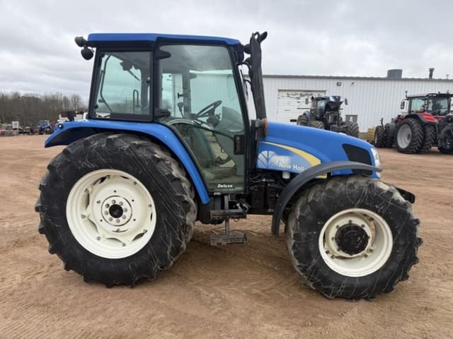 Image of New Holland T5070 equipment image 3