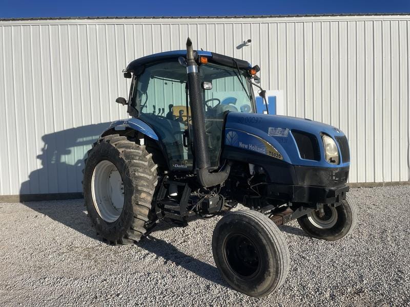 2009 New Holland T6020 Equipment Image0