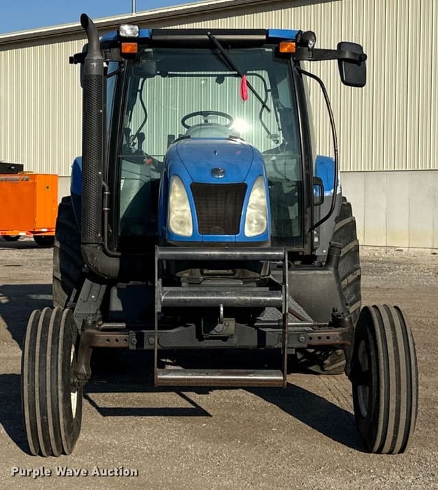 Image of New Holland T6020 equipment image 1