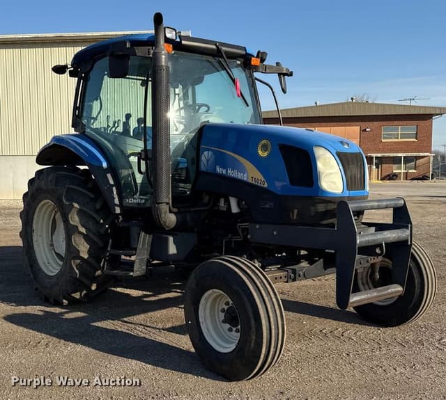 Image of New Holland T6020 equipment image 2