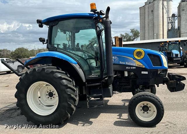 Image of New Holland T6020 equipment image 3