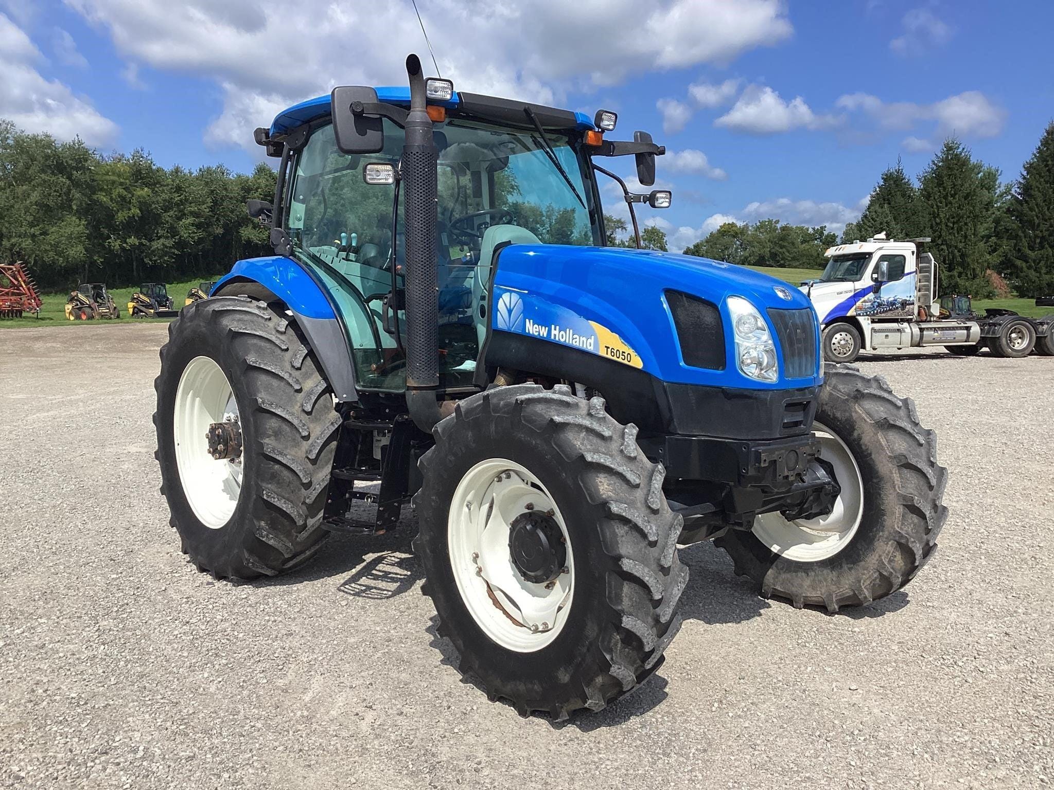 2009 New Holland T6050 Plus Equipment Image0