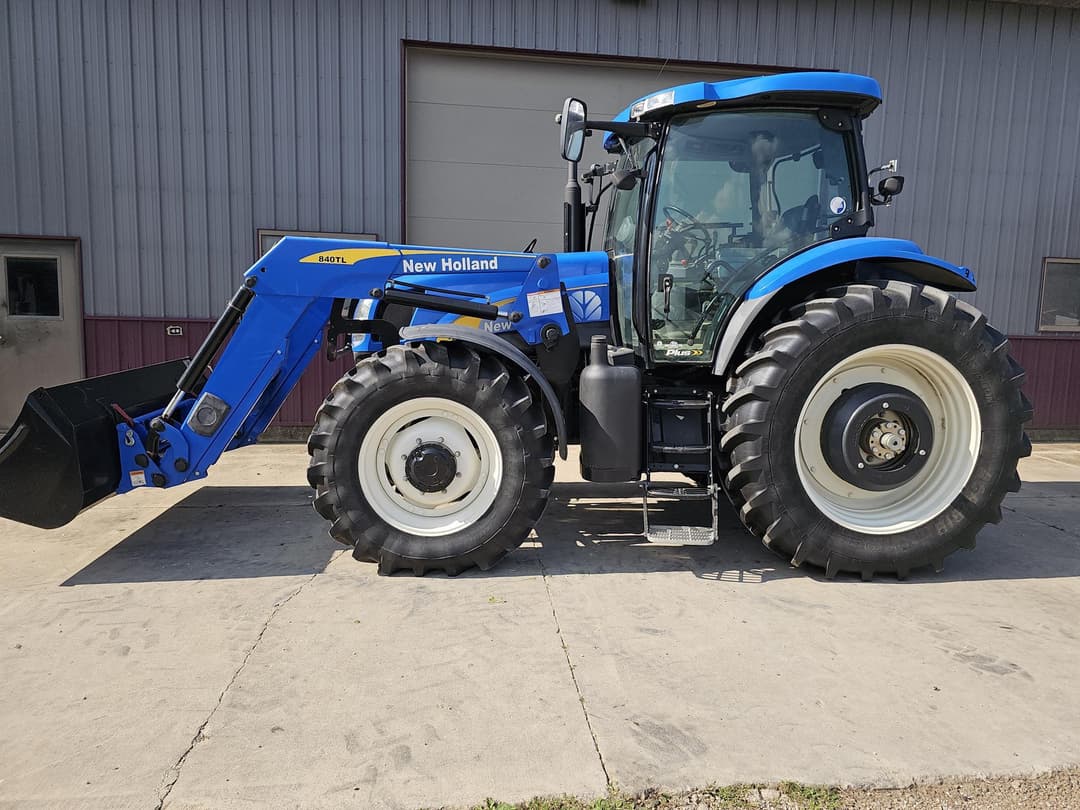 Image of New Holland T6070 Primary image